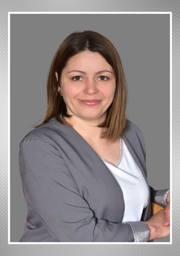 Костюшина Елена Иосифовна.